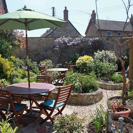 The Old Bakehouse Bed & Breakfast Colyton Exterior photo